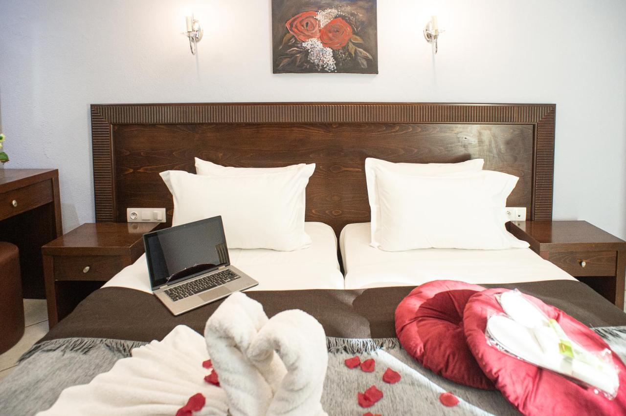 Pithari Hotel
